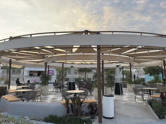 عروض وأنشطة ترفيهية متنوعة، وجهة سياحية وترفيهية بحرية ، أجواء عائلية مميزة ، مطاعم ومقاهي بإطلالة ساحلية، تكية بحر فى المنطقه الشرقيه بالدمام يوم ٢٤ من ديسمبر ٢٠٢٥، المملكة العربية السعودية عروض وأنشطة ترفيهية متنوعة، وجهة سياحية وترفيهية بحرية ، أجواء عائلية مميزة ، مطاعم ومقاهي بإطلالة ساحلية، تكية بحر فى المنطقه الشرقيه بالدمام يوم ٢٤ من ديسمبر ٢٠٢٥، المملكة العربية السعودية