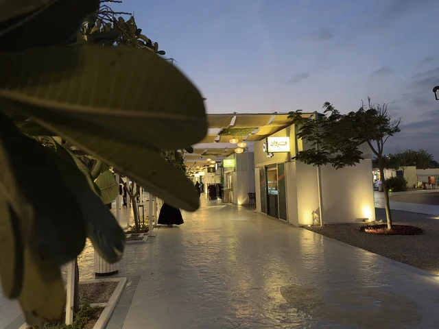 وجهة سياحية وترفيهية بحرية ،أنشطة ترفيهية متنوعة، أجواء ساحلية راقية فى تكية بحر فى المنطقه الشرقيه بالدمام يوم ٢٤ من ديسمبر ٢٠٢٥، المملكة العربية السعودية ، مطاعم ومقاهي متنوعة وجهة سياحية وترفيهية بحرية ،أنشطة ترفيهية متنوعة، أجواء ساحلية راقية فى تكية بحر فى المنطقه الشرقيه بالدمام يوم ٢٤ من ديسمبر ٢٠٢٥، المملكة العربية السعودية ، مطاعم ومقاهي متنوعة