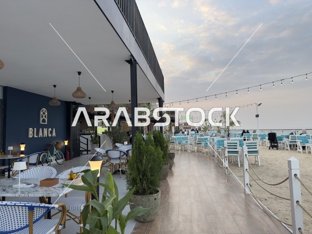 مطاعم ومقاهي متنوعة باطلالة ساحلية فى تكية بحر فى المنطقه الشرقيه بالدمام يوم ٢٤ من ديسمبر ٢٠٢٥، المملكة العربية السعودية  ، وجهة سياحية وترفيهية بحرية ،أنشطة ترفيهية ممتعه