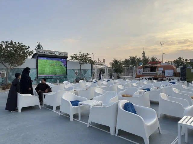 مشاهدة مباراة كرة القدم فى تكية بحر فى المنطقه الشرقيه بالدمام يوم ٢٤ من ديسمبر ٢٠٢٥، المملكة العربية السعودية ، وجهة سياحية بحرية ،أنشطة ترفيهية ممتعه ، تجربة استثنائية على ضفاف الساحل ، مطاعم ومقاهي متنوعة مشاهدة مباراة كرة القدم فى تكية بحر فى المنطقه الشرقيه بالدمام يوم ٢٤ من ديسمبر ٢٠٢٥، المملكة العربية السعودية ، وجهة سياحية بحرية ،أنشطة ترفيهية ممتعه ، تجربة استثنائية على ضفاف الساحل ، مطاعم ومقاهي متنوعة