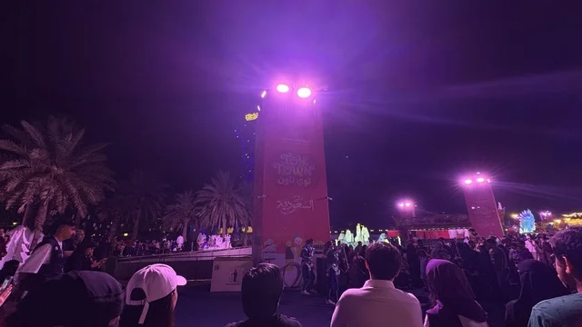 Visitors flocked to the Hyde Park Winter Festival from November 14, 2025, to January 1, 2026, part of the Jeddah Season 2025, and Winter Wonderland Jeddah in the Al-Shatea neighborhood near the corniche on King Abdulaziz Road, a major winter entertainment destination.