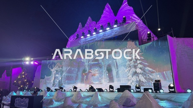 شاشة الكترونية مضاءة عملاقة في ونتر وندرلاند جدة في حي الشاطئ بالقرب من الكورنيش على طريق الملك عبدالعزيز، مهرجان هايد بارك الشتوي من 14 نوفمبر 2025 إلى 1 يناير 2026، فعالية موسم جدة 2025 ،  وجهة ترفيهية شتوية كبرى