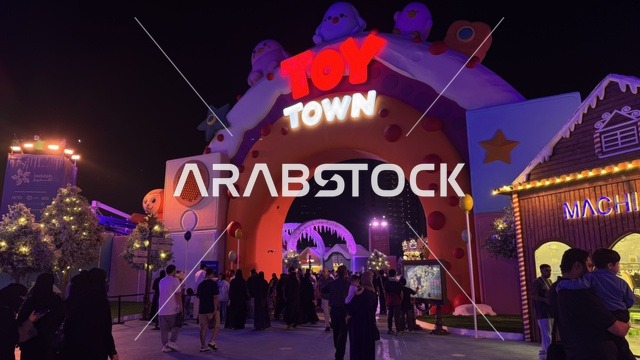 قضاء وقت عائلي ممتع في ونتر وندرلاند جدة في حي الشاطئ بالقرب من الكورنيش على طريق الملك عبدالعزيز، فعالية موسم جدة 2025 ،  مهرجان هايد بارك الشتوي من 14 نوفمبر 2025 إلى 1 يناير 2026، وجهة ترفيهية شتوية كبرى