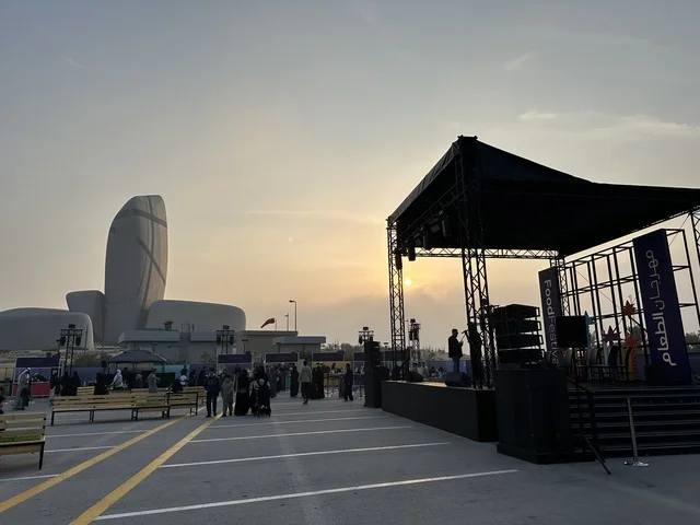 مهرجان للطعام فى حدائق إثراء الخارجية بالظهران، الشرقية ، المملكة العربية السعودية، يوم 28 من ديسمبر 2025 ،أجواء عائلية وترفيهية،  مطاعم مشهورة وعروض طهي حية، تجربة ترفيهية وتعليمية، نكهات عالمية متنوعة، جلسات خارجية ممتعه