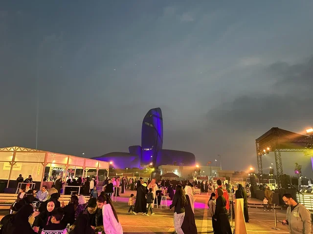 International and local cuisines at a food festival in the Ithra outdoor gardens in Dhahran, Eastern Province, Saudi Arabia, on December 28, 2025. Family-friendly and entertaining atmosphere, a recreational and educational experience, enjoyable outdoor seating.
