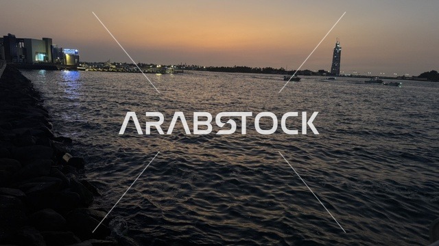 وجهة سياحية وترفيهية بحرية، واجهة أبحر على كورنيش جدة الشمالي بمدينة جدة، المملكة العربية السعودية،  ممشى ساحلي بإطلالات مفتوحة على البحر الأحمر، مطاعم ومقاهي مطلة على الواجهة البحرية، أنشطة ترفيهية متنوعة، أجواء عائلية هادئة ومميزة