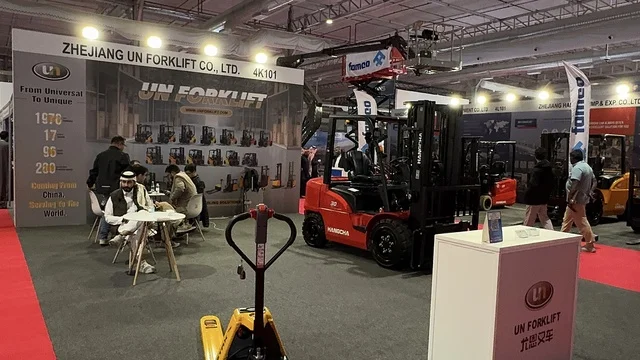 Industrial and home innovations at the Chinese House Exhibition in Riyadh on December 22, 2025, Saudi Arabia, exploring furniture and handicrafts, Chinese arts and crafts, diverse Chinese products for all visitors, electrical devices, machines, and equipment.