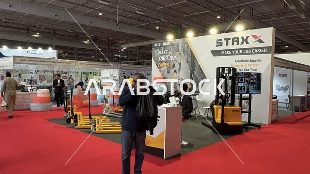 Industrial and home innovations at the Chinese House Exhibition in Riyadh on December 22, 2025, Saudi Arabia, exploring furniture and handicrafts, Chinese arts and crafts, diverse Chinese products for all visitors, electrical devices, machines, and equipment.