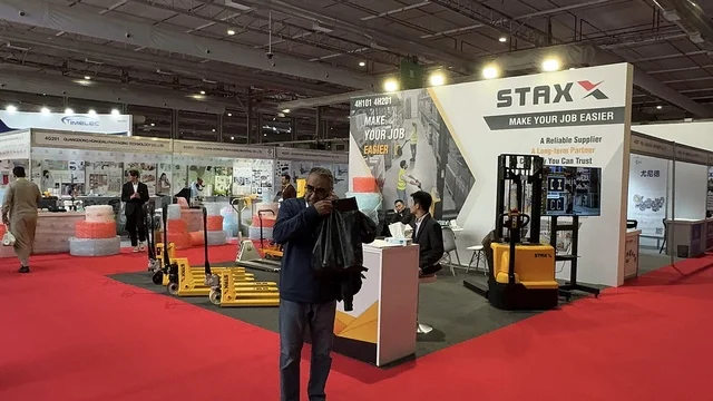 Industrial and home innovations at the Chinese House Exhibition in Riyadh on December 22, 2025, Saudi Arabia, exploring furniture and handicrafts, Chinese arts and crafts, diverse Chinese products for all visitors, electrical devices, machines, and equipment.