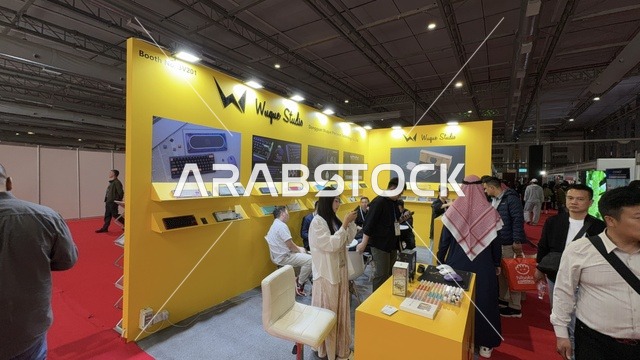 فرص استيراد وتوريد  فى معرض البيت الصيني بالرياض يوم ٢٢ من ديسمبر 2025، المملكة العربية السعودية ، استكشاف الأثاث والحرف اليدوية، الفنون والحرف الصينية، منتجات صينية متنوعه  لجميع الزوار ، الاجهزة و الالات والمعدات الكهربية