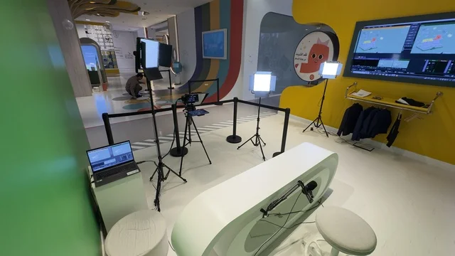 An Arabic language exhibition for children at the King Salman Global Center for the Arabic Language in Al-Worood neighborhood in Riyadh, on December 11, 2025, focusing on developing reading and expression skills, cultural and recreational activities for children, an interactive educational experience, and enjoyable educational atmosphere in the Kingdom of Saudi Arabia.