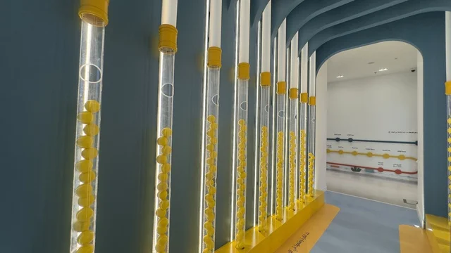 أجواء تعليمية ممتعة فى المملكة العربية السعودية ، معرض اللغة العربية للأطفال فى مقر مجمع الملك سلمان العالمي للغة العربية في حي الورود بالرياض، يوم ١١ من ديسمبر 2025 ، تنمية مهارات القراءة والتعبير، أنشطة ثقافية وترفيهية للأطفال، تجربة تعليمية تفاعلية