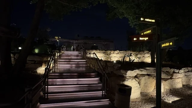 بارات وأكشاك متنوعة، فعاليات ترفيهية وتجارب عائلية، تجربة تسوق شتوية مميزة، بازار الشتاء بالرياض، المملكة العربية السعودية، يوم 12 من ديسمبر 2025 ، منتجات محلية وإبداعية، أجواء شتوية دافئة