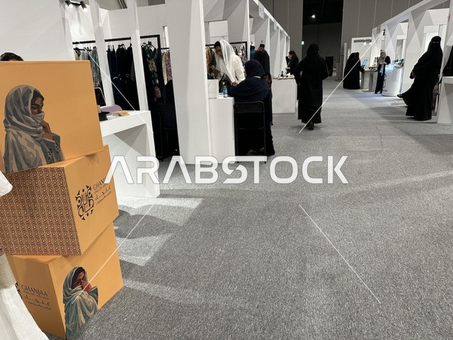 منصة إبداعية للأزياء والتصميم ، معرض المصممين والمصممات فى المنطقة الشرقية يوم 29 من ديسمبر 2025 ، المملكة العربية السعودية، إبراز الهوية والابتكار، تجارب تذوق مميزة،  تفاعل مباشر مع الزوار ، أجواء راقية داخل المعرض