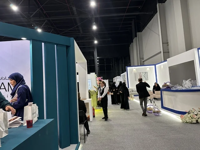 مجموعة طبية فى معرض المصممين والمصممات فى المنطقة الشرقية يوم 29 من ديسمبر 2025 ، المملكة العربية السعودية، إبراز الهوية والابتكار،  تفاعل مباشر مع الزوار ،  منصة إبداعية للأزياء والتصميم ،أجواء راقية داخل المعرض