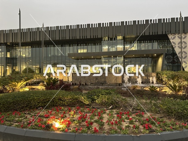 معرض المصممين والمصممات فى المنطقة الشرقية يوم 29 من ديسمبر 2025 ، المملكة العربية السعودية،  تفاعل مباشر مع الزوار ،  منصة إبداعية للأزياء والتصميم ، أحدث صيحات الموضة والإكسسوارات ، إبراز الهوية والابتكار، أجواء راقية داخل المعرض