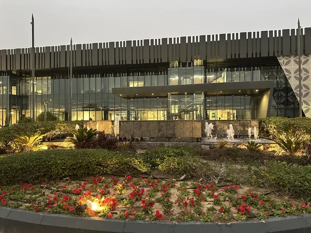 معرض المصممين والمصممات فى المنطقة الشرقية يوم 29 من ديسمبر 2025 ، المملكة العربية السعودية،  تفاعل مباشر مع الزوار ،  منصة إبداعية للأزياء والتصميم ، أحدث صيحات الموضة والإكسسوارات ، إبراز الهوية والابتكار، أجواء راقية داخل المعرض