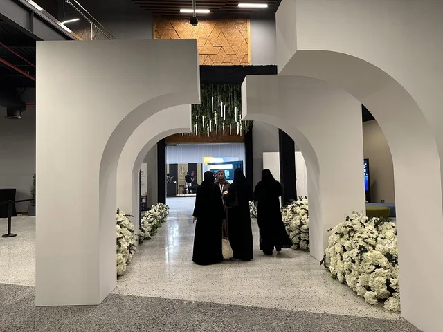 معرض المصممين والمصممات فى المنطقة الشرقية يوم 29 من ديسمبر 2025 ، المملكة العربية السعودية،  تفاعل مباشر مع الزوار ،  منصة إبداعية للأزياء والتصميم ، أحدث صيحات الموضة والإكسسوارات ، إبراز الهوية والابتكار، أجواء راقية داخل المعرض