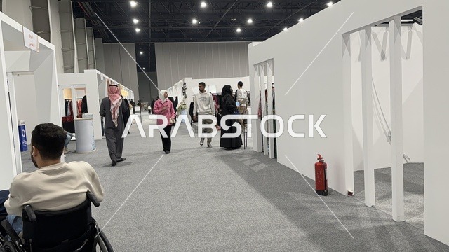 معرض المصممين والمصممات فى المنطقة الشرقية يوم 29 من ديسمبر 2025 ، المملكة العربية السعودية،  تفاعل مباشر مع الزوار ،  منصة إبداعية للأزياء والتصميم ، أحدث صيحات الموضة والإكسسوارات ، إبراز الهوية والابتكار، أجواء راقية داخل المعرض