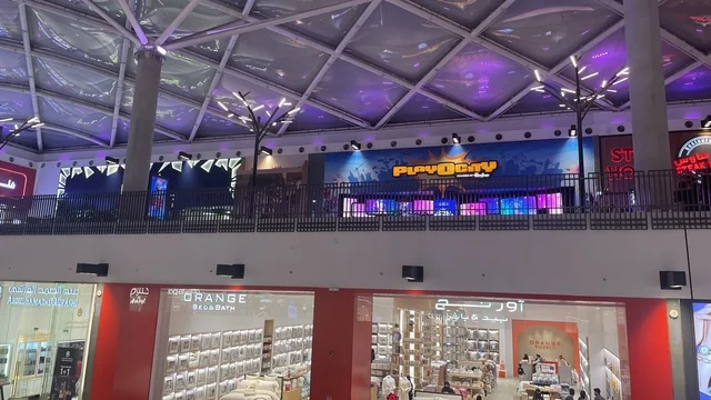 مكان مخصص لعرض وبيع البياضات، مركز تسوق وترفيه في حي الأصالة شمال مدينة جدة في المملكة العربية السعودية سبتمبر 2025 ، تجربة تسوق ووجهة ترفيهية متكاملة للعائلات، خيارات التسوق تلبي مختلف الأذواق والاحتياجات، تصميم عصري وماركات عالمية ومحلية