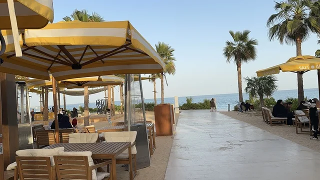 تتوفر مرافق عامة مثل المصلى ودورات المياه في سولت البحر وجهة ترفيهية وشاطئية عائلية تقع على طريق الكورنيش في الخبر في المملكة العربية السعودية، تجديدات إضافية وتطويرات في 3  يناير 2026، مكان صديق للحيوانات الأليفة