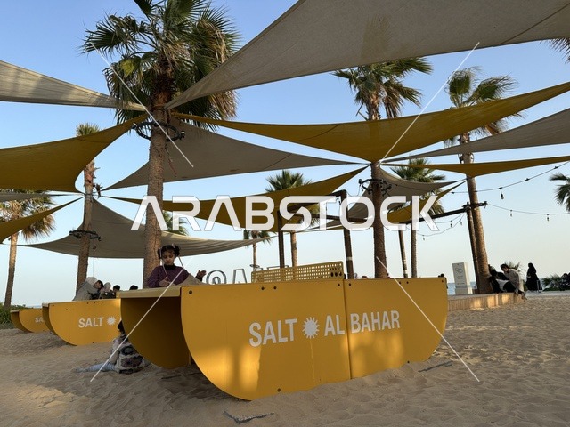 طاولات التنس  في سولت البحر وجهة ترفيهية وشاطئية عائلية تقع على طريق الكورنيش في الخبر في المملكة العربية السعودية، تجديدات إضافية وتطويرات في 3  يناير 2026، مكان صديق للحيوانات الأليفة