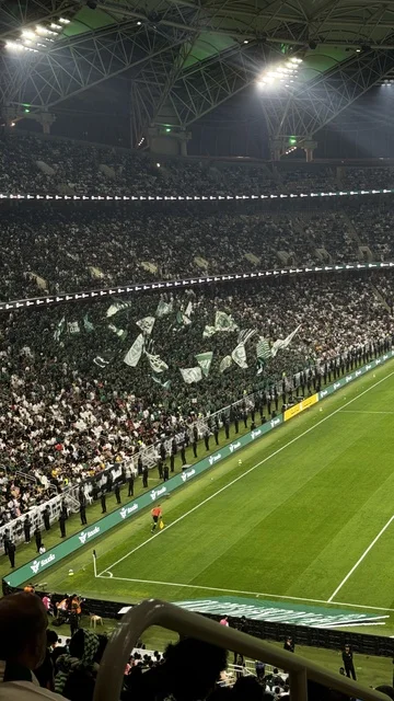 مباراة الأهلي و النصر يوم 2 يناير 2026 في دوري روشن السعودي، ملعب مدينة الملك عبدالله الرياضية (الجوهرة المشعة) في جدة