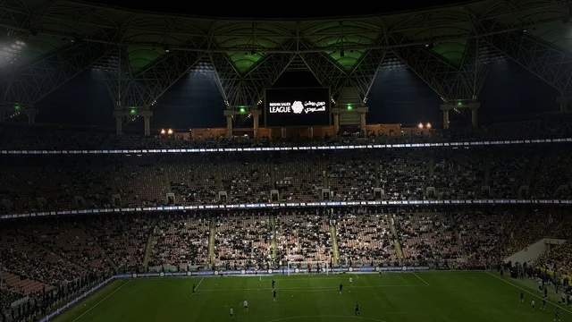 حماس الجمهور والمشجعين، فوز فريق الاهلي، مباراة الأهلي و النصر يوم 2 يناير 2026 في دوري روشن السعودي، ملعب مدينة الملك عبدالله الرياضية (الجوهرة المشعة) في جدة