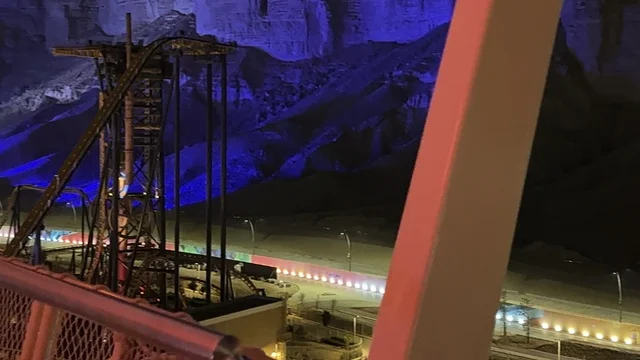 أول منتزه ترفيهي لستة أعلام خارج أميركا الشمالية، مدينة 6 فلاجز القدية في ثاني يوم من الافتتاح 1 يناير 2026 ، اكبر مشروع عملاق لمدينة ترفيهية تحمل علامة ستة أعلام التجارية في السعودية، استراتيجية رؤية السعودية 2030