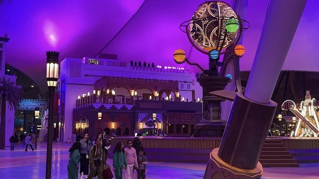 العاب الاطفال المسلية، اكبر مشروع عملاق لمدينة ترفيهية تحمل علامة ستة أعلام التجارية في السعودية، أول منتزه ترفيهي لستة أعلام خارج أميركا الشمالية، مدينة 6 فلاجز القدية في ثاني يوم من الافتتاح 1 يناير 2026 ، استراتيجية رؤية السعودية 2030