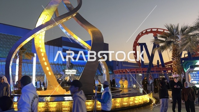 قضاء وقت ممتع مع العائلة، تجول الزوار في مدينة 6 فلاجز القدية في ثاني يوم من الافتتاح 1 يناير 2026 ، استراتيجية رؤية السعودية 2030، اكبر مشروع عملاق لمدينة ترفيهية تحمل علامة ستة أعلام التجارية في السعودية، أول منتزه ترفيهي لستة أعلام خارج أميركا الشمالية