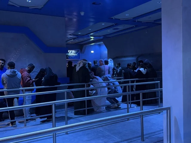 قضاء وقت ممتع مع العائلة، تجول الزوار في مدينة 6 فلاجز القدية في ثاني يوم من الافتتاح 1 يناير 2026 ، استراتيجية رؤية السعودية 2030، اكبر مشروع عملاق لمدينة ترفيهية تحمل علامة ستة أعلام التجارية في السعودية، أول منتزه ترفيهي لستة أعلام خارج أميركا الشمالية