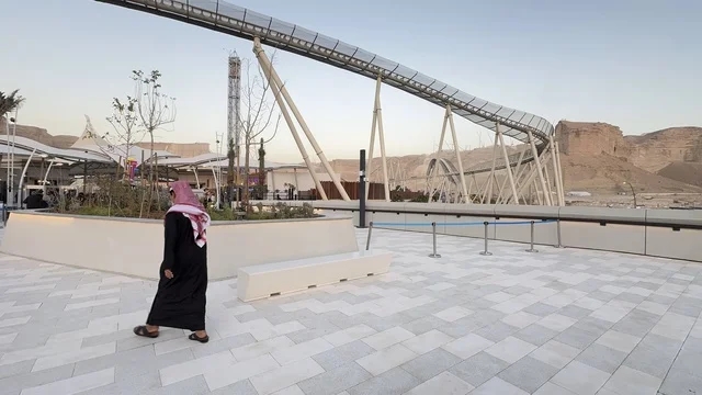 مدينة 6 فلاجز القدية في ثاني يوم من الافتتاح 1 يناير 2026 ، استراتيجية رؤية السعودية 2030، اكبر مشروع عملاق لمدينة ترفيهية تحمل علامة ستة أعلام التجارية في السعودية، أول منتزه ترفيهي لستة أعلام خارج أميركا الشمالية