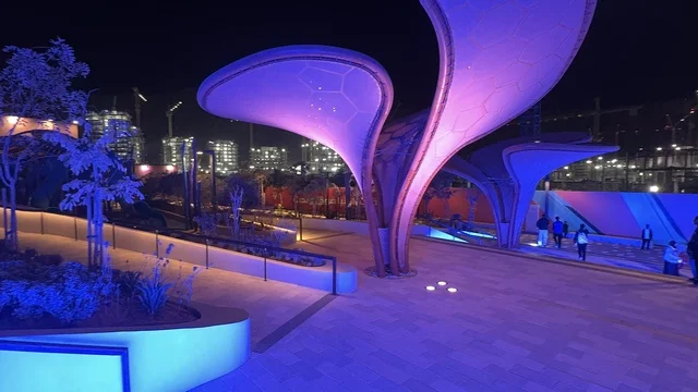 مدينة 6 فلاجز القدية في ثاني يوم من الافتتاح 1 يناير 2026 ، استراتيجية رؤية السعودية 2030، اكبر مشروع عملاق لمدينة ترفيهية تحمل علامة ستة أعلام التجارية في السعودية، أول منتزه ترفيهي لستة أعلام خارج أميركا الشمالية