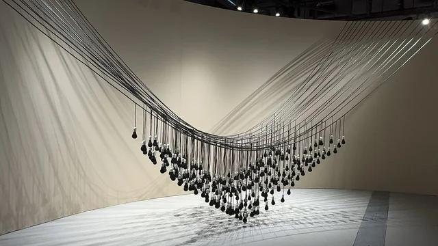 A complete visual experience, a joint art exhibition, performing and musical arts reflecting cultural and civilizational exchange, an event between two cultures (Saudi Arabia and China) at the Al-Malfa Hall in the Misk City in Riyadh on December 24, 2025, the Chinese street experience, a joint art exhibition, live artistic performances.