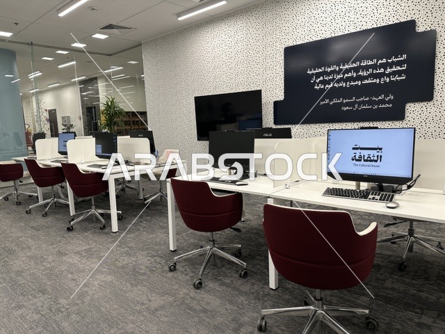 مساحات للمعارض وورش العمل ، بيت الثقافة فى الدمام بالمنطقة الشرقية، المملكة العربية السعودية،  مكتبة الدمام العامة ،معلم ثقافي ومعرفي يعزز الإبداع والفنون، فعاليات ثقافية ومجتمعية متنوعة،   أنشطة تعليمية وتفاعلية لجميع الفئات، بيئة ملهمة تجمع الثقافة والمعرفة والفن.