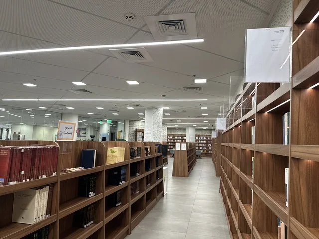 مكتبة الدمام العامة ،معلم ثقافي ومعرفي يعزز الإبداع والفنون، بيت الثقافة فى الدمام بالمنطقة الشرقية، المملكة العربية السعودية، فعاليات ثقافية ومجتمعية متنوعة، مساحات للمعارض وورش العمل ، أنشطة تعليمية وتفاعلية لجميع الفئات، بيئة ملهمة تجمع الثقافة والمعرفة والفن. مكتبة الدمام العامة ،معلم ثقافي ومعرفي يعزز الإبداع والفنون، بيت الثقافة فى الدمام بالمنطقة الشرقية، المملكة العربية السعودية، فعاليات ثقافية ومجتمعية متنوعة، مساحات للمعارض وورش العمل ، أنشطة تعليمية وتفاعلية لجميع الفئات، بيئة ملهمة تجمع الثقافة والمعرفة والفن.