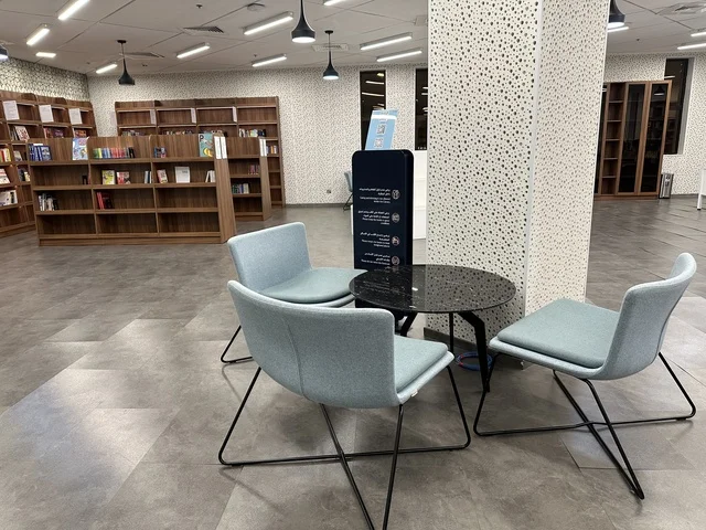 مكتبة الدمام العامة ،معلم ثقافي ومعرفي يعزز الإبداع والفنون، بيت الثقافة فى الدمام بالمنطقة الشرقية، المملكة العربية السعودية، فعاليات ثقافية ومجتمعية متنوعة، مساحات للمعارض وورش العمل ، أنشطة تعليمية وتفاعلية لجميع الفئات، بيئة ملهمة تجمع الثقافة والمعرفة والفن. مكتبة الدمام العامة ،معلم ثقافي ومعرفي يعزز الإبداع والفنون، بيت الثقافة فى الدمام بالمنطقة الشرقية، المملكة العربية السعودية، فعاليات ثقافية ومجتمعية متنوعة، مساحات للمعارض وورش العمل ، أنشطة تعليمية وتفاعلية لجميع الفئات، بيئة ملهمة تجمع الثقافة والمعرفة والفن.