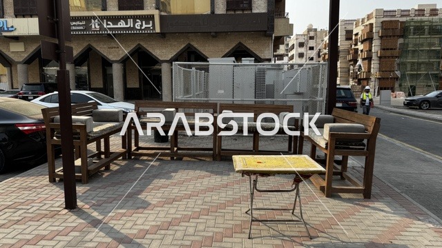 مبنى تقليدي ذا طراز مختلف يعود لتاريخ المنطقة، الفنون المعمارية في المدينة التاريخية في جدة، الحارات والتصاميم الشعبية، الأماكن السياحية في المملكة العربية السعودية، المباني الأثرية القديمة، مشاريع إعادة إحياء المنطقة