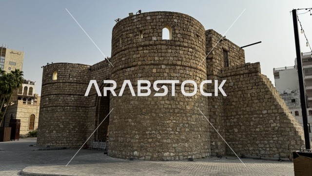 باب مكة البوابة الشرقية لمدينة جدة القديمة، الفنون المعمارية في المدينة التاريخية في جدة،الحارات والتصاميم الشعبية، الأماكن السياحية في المملكة العربية السعودية، المباني الأثرية القديمة، مشاريع إعادة إحياء المنطقة