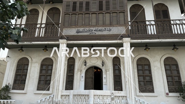 التصميم المعماري تقليدي أو تاريخي، الفنون المعمارية في المدينة التاريخية في جدة، الحارات والتصاميم الشعبية، الأماكن السياحية في المملكة العربية السعودية، المباني الأثرية القديمة، مشاريع إعادة إحياء المنطقة