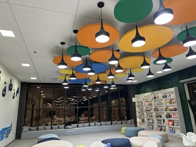 An inspiring environment that brings together cultures, knowledge, and art, the House of Culture in Dammam in the Eastern Province, Kingdom of Saudi Arabia, the Dammam Public Library, diverse cultural and community events, educational and interactive activities for all groups, a cultural and knowledge landmark that enhances creativity and the arts, spaces for exhibitions and workshops.