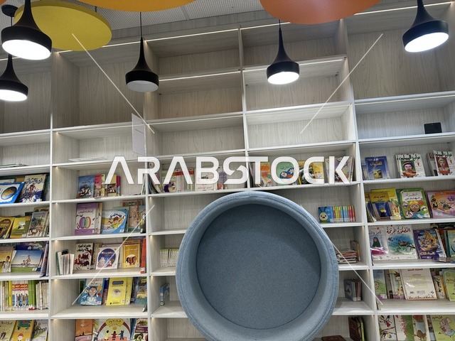 بيئة ملهمة تجمع الثقافات والمعرفة والفن ، بيت الثقافة فى الدمام بالمنطقة الشرقية، المملكة العربية السعودية،  مكتبة الدمام العامة ،فعاليات ثقافية ومجتمعية متنوعة،   أنشطة تعليمية وتفاعلية لجميع الفئات، معلم ثقافي ومعرفي يعزز الإبداع والفنون، مساحات للمعارض وورش العمل .