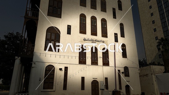 المدينة التاريخية في جدة بتصميم معماري عربي و إسلامي قديم ، أماكن سياحية تاريخية في المملكة العربية السعودية ، معالم تاريخية في جدة البلد ، مدينة جدة التاريخية ، المباني الأثرية في البلد التاريخي في مدينة جدة