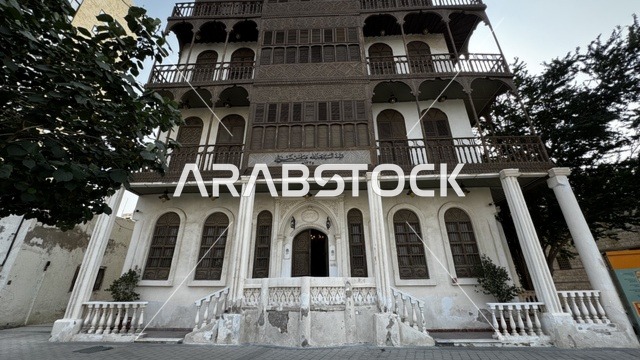 التصميم المعماري تقليدي أو تاريخي، الفنون المعمارية في المدينة التاريخية في جدة، الحارات والتصاميم الشعبية، الأماكن السياحية في المملكة العربية السعودية، المباني الأثرية القديمة، مشاريع إعادة إحياء المنطقة