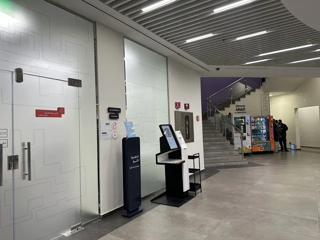 Diverse cultural and community events, an inspiring environment that brings together cultures, knowledge, and art, the House of Culture in Dammam in the Eastern Province, Kingdom of Saudi Arabia, the Dammam Public Library, educational and interactive activities for all groups, a cultural and knowledge landmark that enhances creativity and the arts, spaces for exhibitions and workshops.