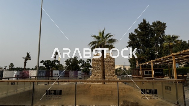 الاهتمام بزراعة أشجار النخيل ،  معالم تاريخية في جدة البلد ، المدينة التاريخية في جدة بتصميم معماري عربي و إسلامي قديم ، أماكن سياحية تاريخية في المملكة العربية السعودية ،  المباني الأثرية في البلد التاريخي