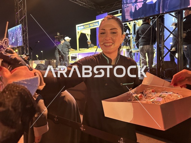 تجربة تذوق عالمية  فى مهرجان للطعام فى حدائق إثراء الخارجية بالظهران، الشرقية ، المملكة العربية السعودية، يوم 28 من ديسمبر 2025 ، جلسات خارجية ممتعه، مطاعم دولية ومحلية ، أجواء عائلية وترفيهية