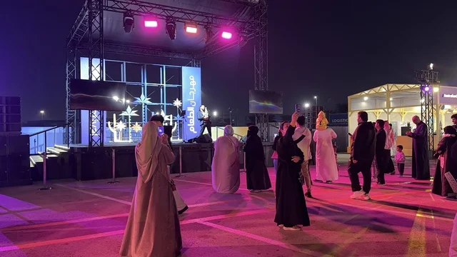 A global tasting experience at a food festival in the Ithra outdoor gardens in Dhahran, Eastern Province, Saudi Arabia, on December 28, 2025, enjoyable outdoor sessions, international and local restaurants, family-friendly and entertaining atmosphere.