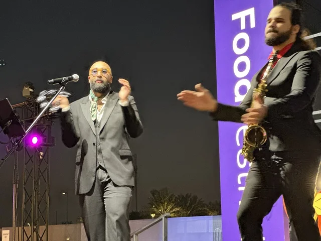 عرض غنائي ورقصة شعبية مكسيكية فى مهرجان للطعام فى حدائق إثراء الخارجية بالظهران، الشرقية ، المملكة العربية السعودية، يوم 28 من ديسمبر 2025 ، جلسات خارجية ممتعه، تجربة طعام عالمية ، مطاعم دولية ومحلية ، أجواء عائلية وترفيهية عرض غنائي ورقصة شعبية مكسيكية فى مهرجان للطعام فى حدائق إثراء الخارجية بالظهران، الشرقية ، المملكة العربية السعودية، يوم 28 من ديسمبر 2025 ، جلسات خارجية ممتعه، تجربة طعام عالمية ، مطاعم دولية ومحلية ، أجواء عائلية وترفيهية